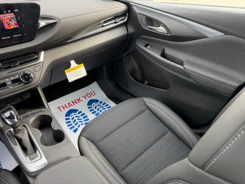 New 2026 Buick Envista Preferred w/ Convenience II Package image 16