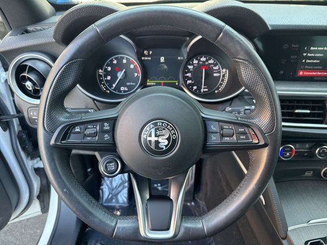Used 2023 Alfa Romeo Stelvio Ti AWD/4WD image 12