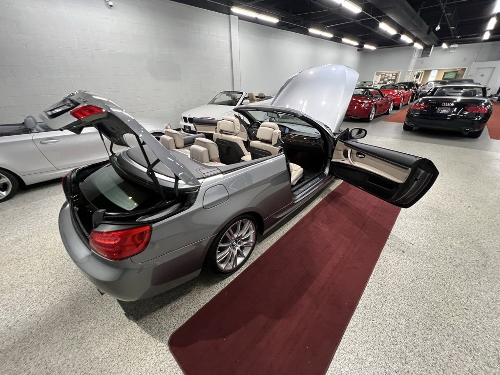 Used 2013 BMW 335i Convertible image 65