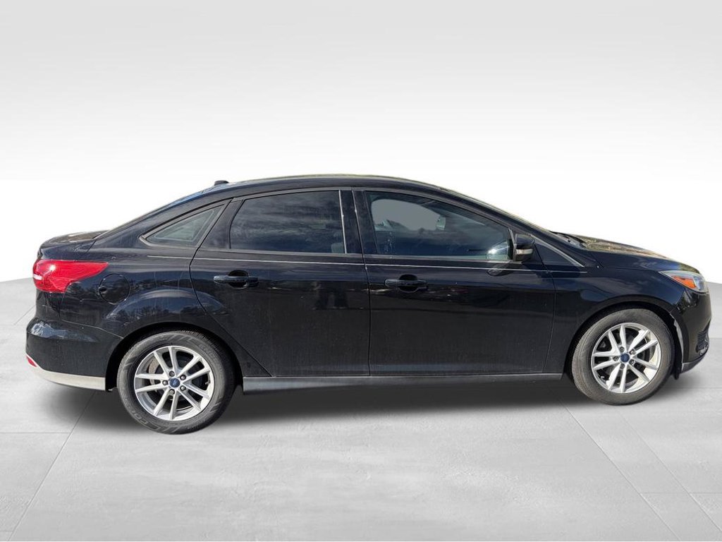 Used 2017 Ford Focus SE FWD image 8