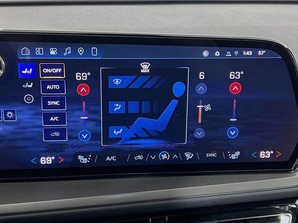 New 2026 Chevrolet Traverse LT w/ LPO, Floor Liner Package image 16