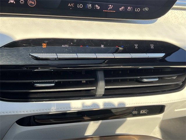 New 2026 Buick Enclave Avenir w/ Super Cruise Package image 26