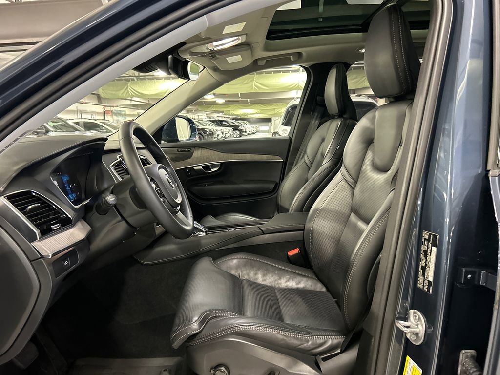 Certified 2023 Volvo XC90 B6 Ultimate w/ Protection Package Premier image 10
