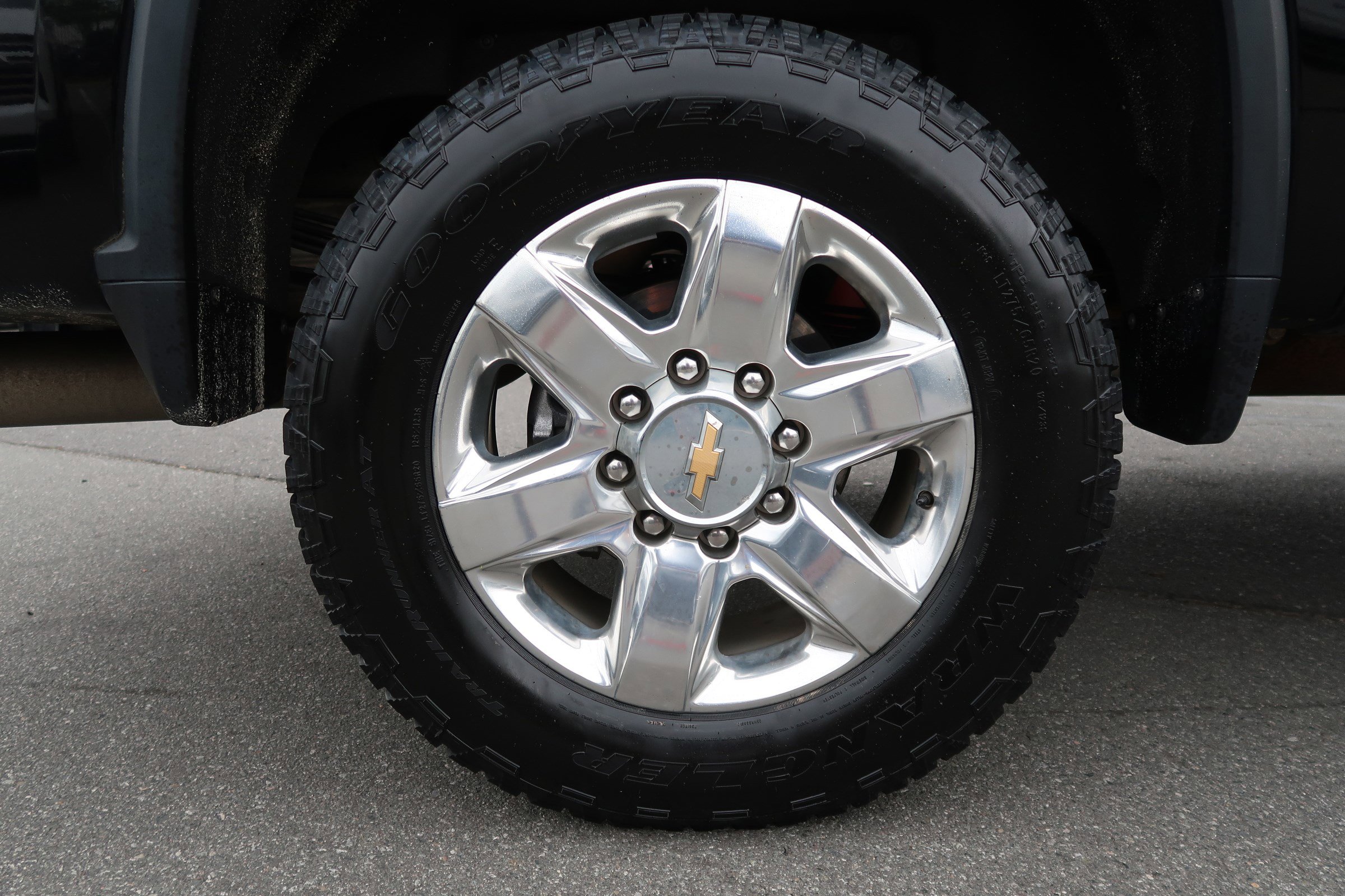 Used 2021 Chevrolet Silverado 2500 LTZ w/ LTZ Plus Package AWD/4WD image 47