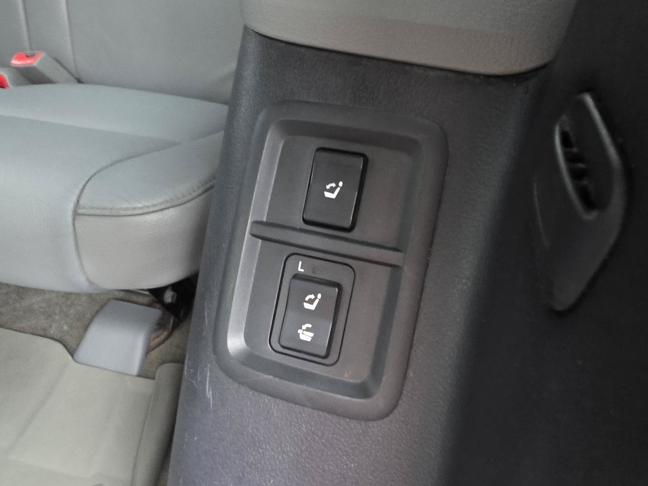 Used 2008 Toyota Sequoia Limited AWD/4WD image 39