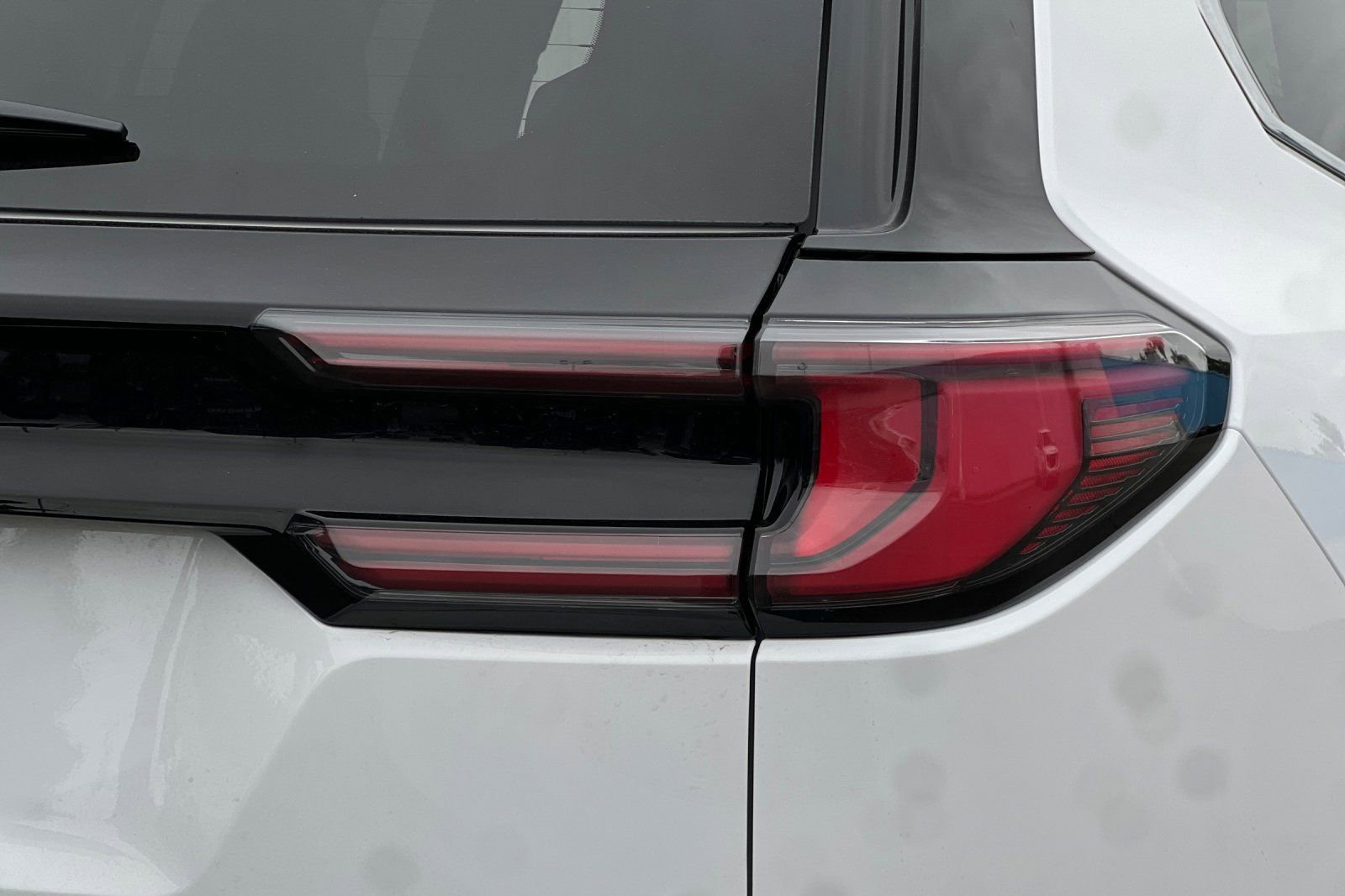 New 2026 GMC Acadia Denali w/ Super Cruise Package FWD image 7