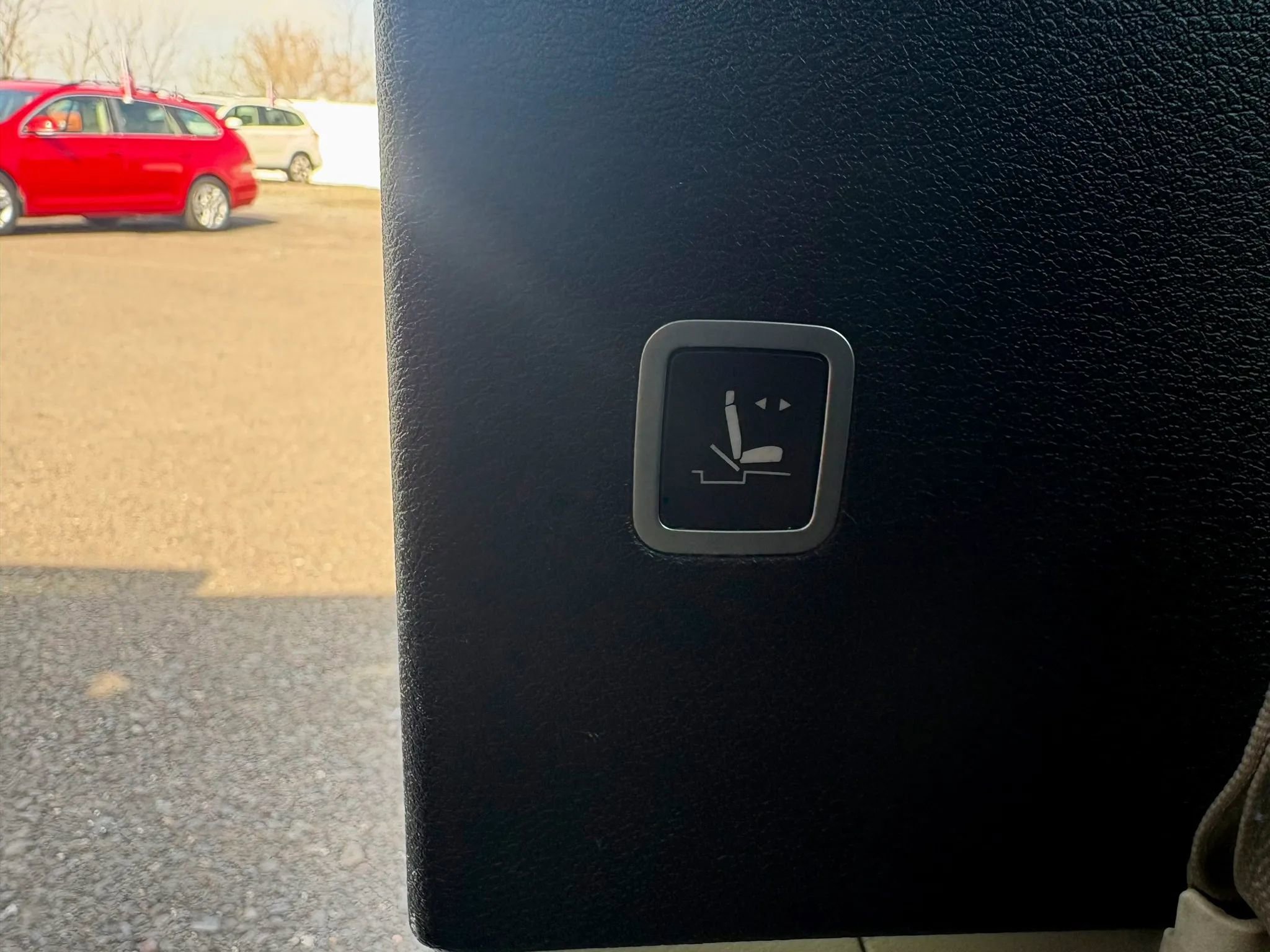 Used 2018 Chrysler Pacifica LX image 15