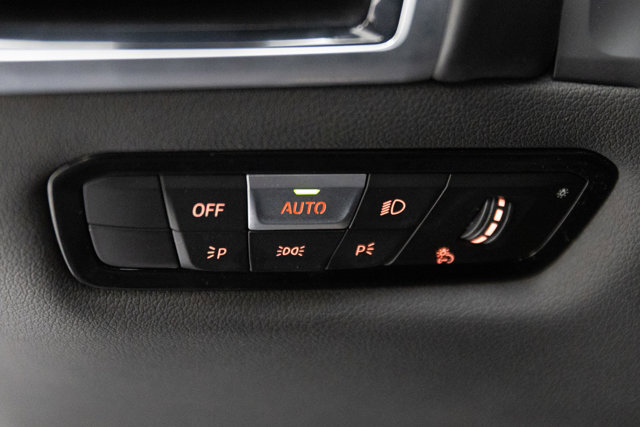 Used 2019 BMW M850i xDrive Convertible w/ Driver Assistance Package image 75