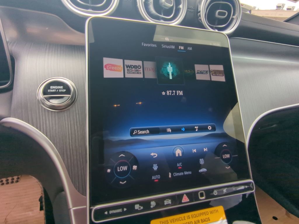 New 2025 Mercedes-Benz GLC 350e 4MATIC image 6