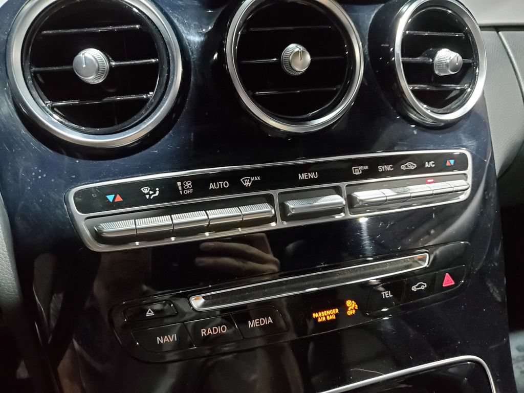 Used 2018 Mercedes-Benz C 300 Sedan image 35