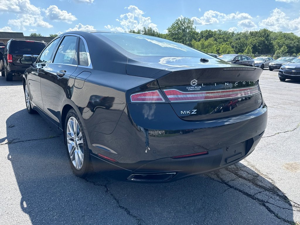 Used 2013 Lincoln MKZ FWD image 8