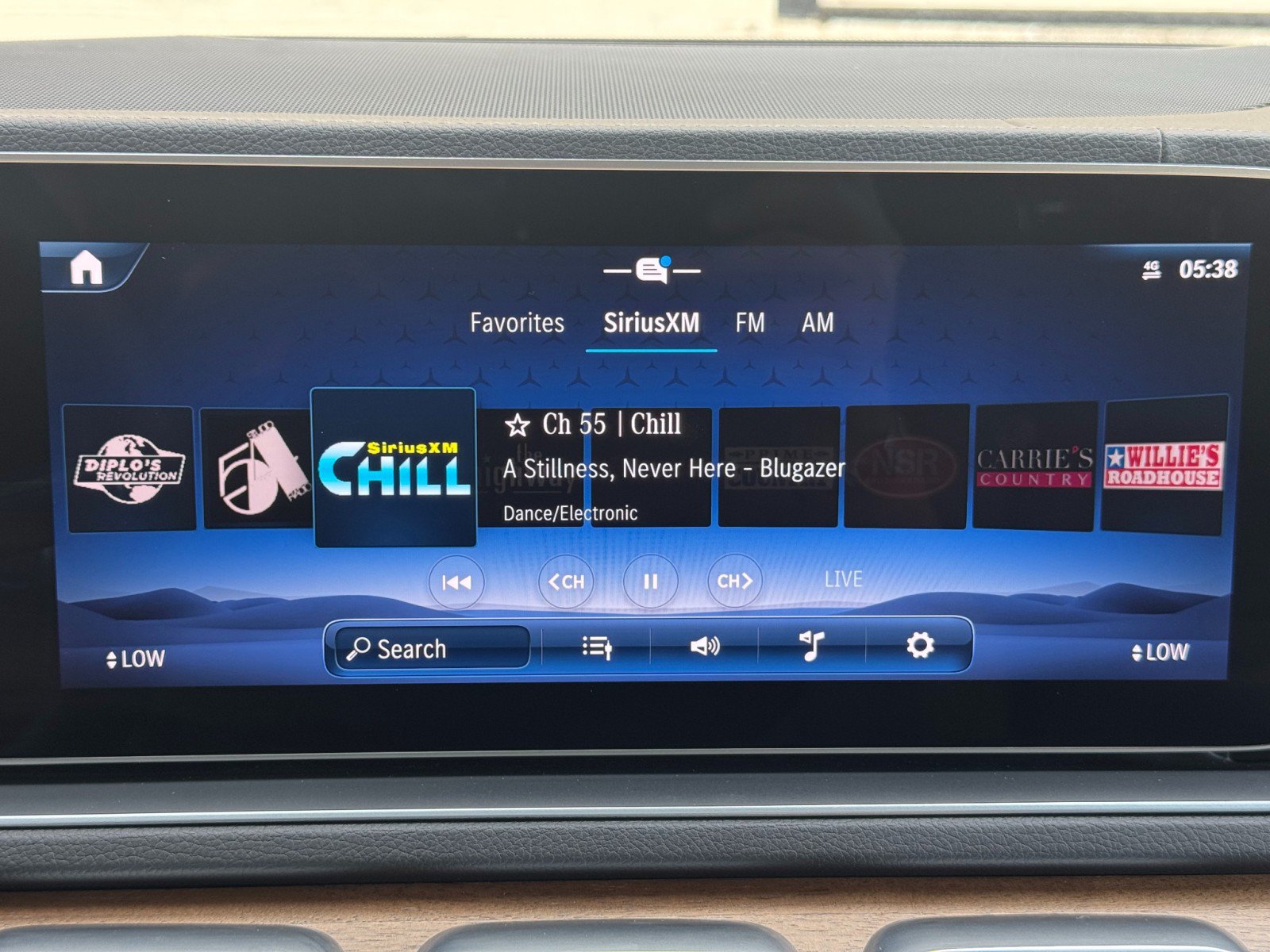 Used 2024 Mercedes-Benz GLS 450 4MATIC w/ AMG Line Exterior image 34