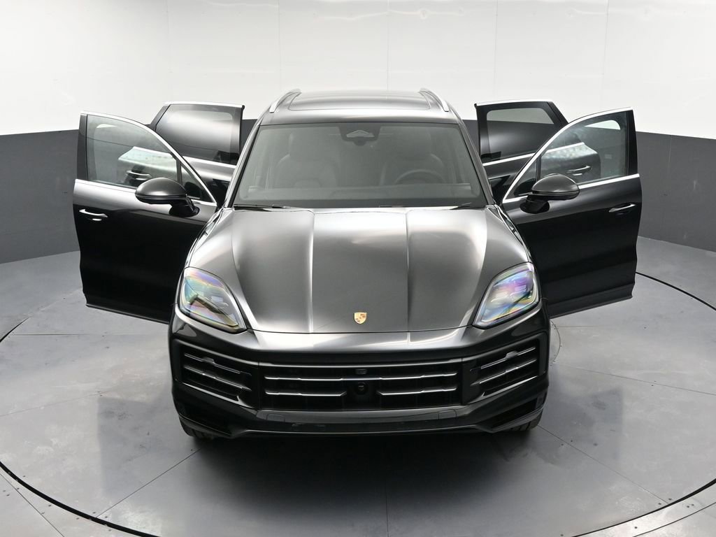 New 2026 Porsche Cayenne image 33