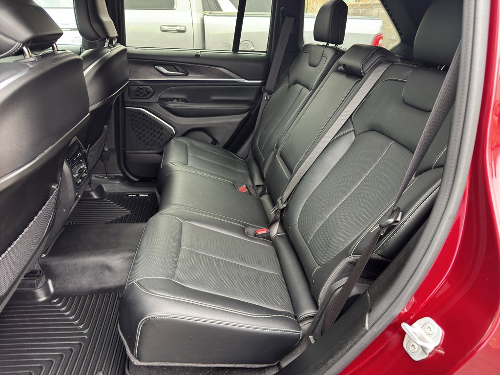 Certified 2022 Jeep Grand Cherokee Overland w/ Adv Protech Group III image 14