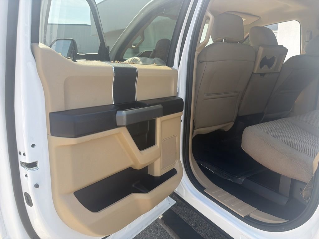 Used 2018 Ford F250 XLT w/ Snow Plow Prep Package image 9