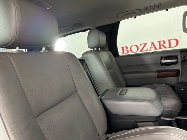 Used 2014 Toyota Sequoia Platinum RWD image 18