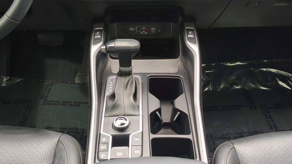 Used 2024 Kia Sorento S FWD image 15