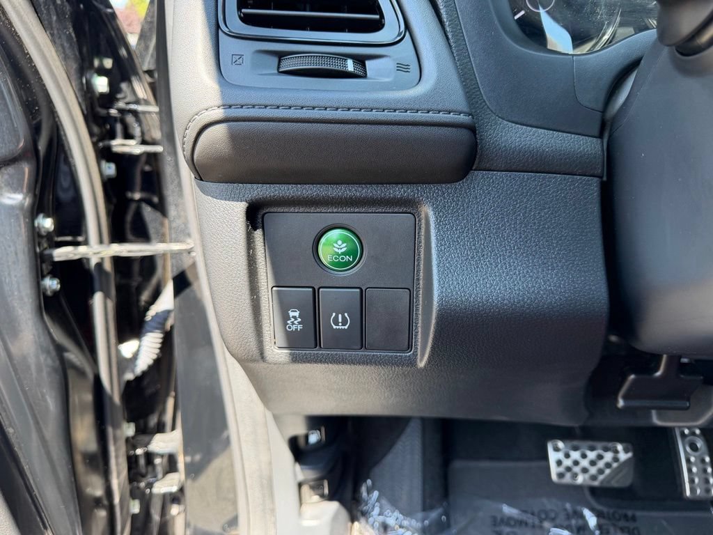 Certified 2021 Honda HR-V Sport image 17
