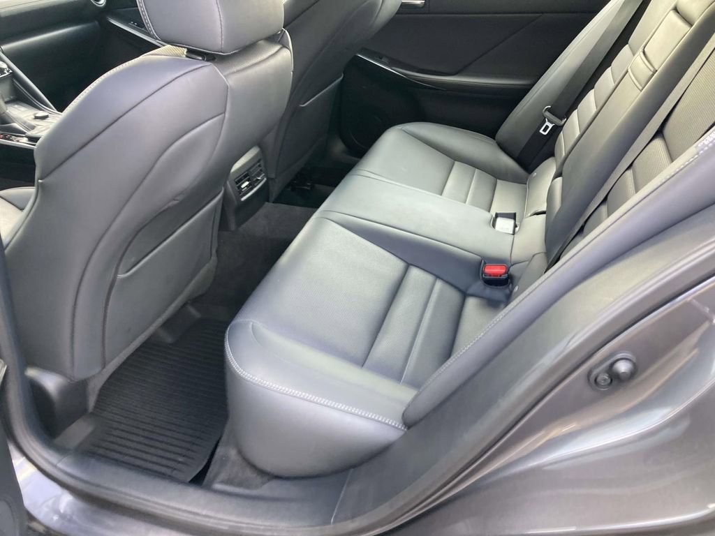 Used 2022 Lexus IS 350 F Sport w/ Navigation Package image 9