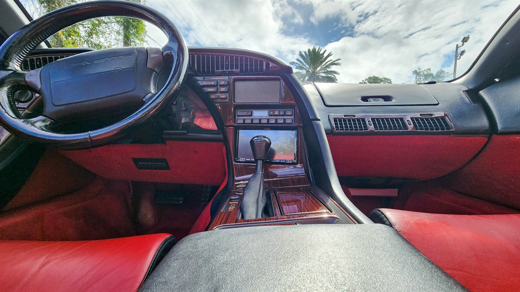Used 1990 Chevrolet Corvette Convertible RWD image 22
