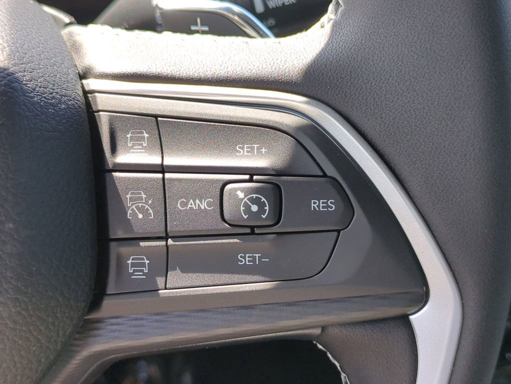 New 2025 Jeep Grand Cherokee Laredo AWD/4WD image 25