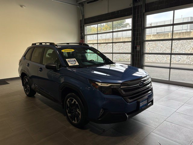 Used 2026 Subaru Forester Premium AWD/4WD image 2