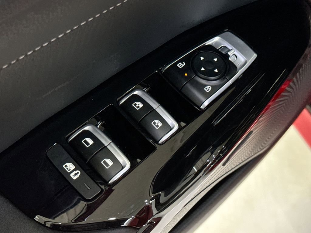 Used 2025 Kia K5 GT-Line w/ GT-Line Premium Package image 15