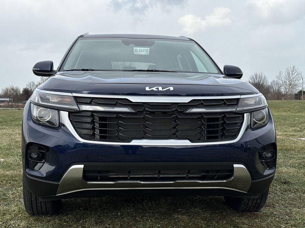 New 2026 Kia Seltos EX AWD/4WD image 3