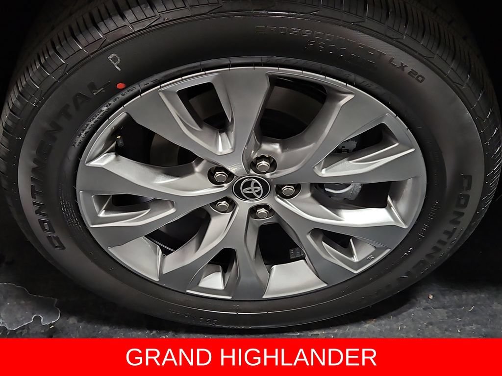 New 2026 Toyota Grand Highlander AWD image 10