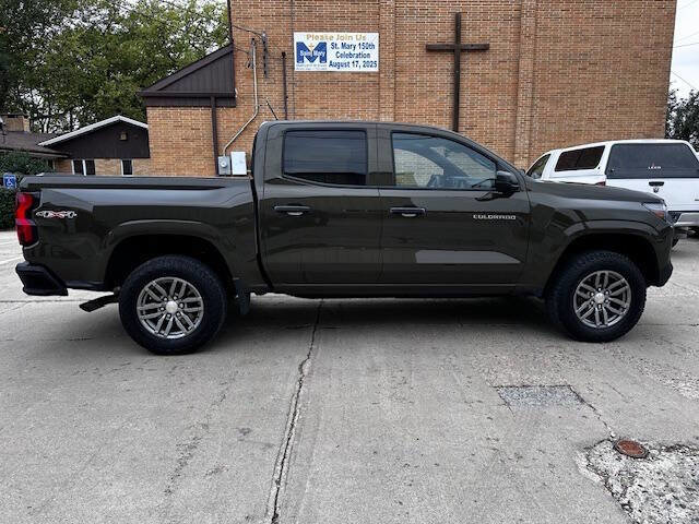 Used 2023 Chevrolet Colorado W/T w/ WT Convenience Package II image 3