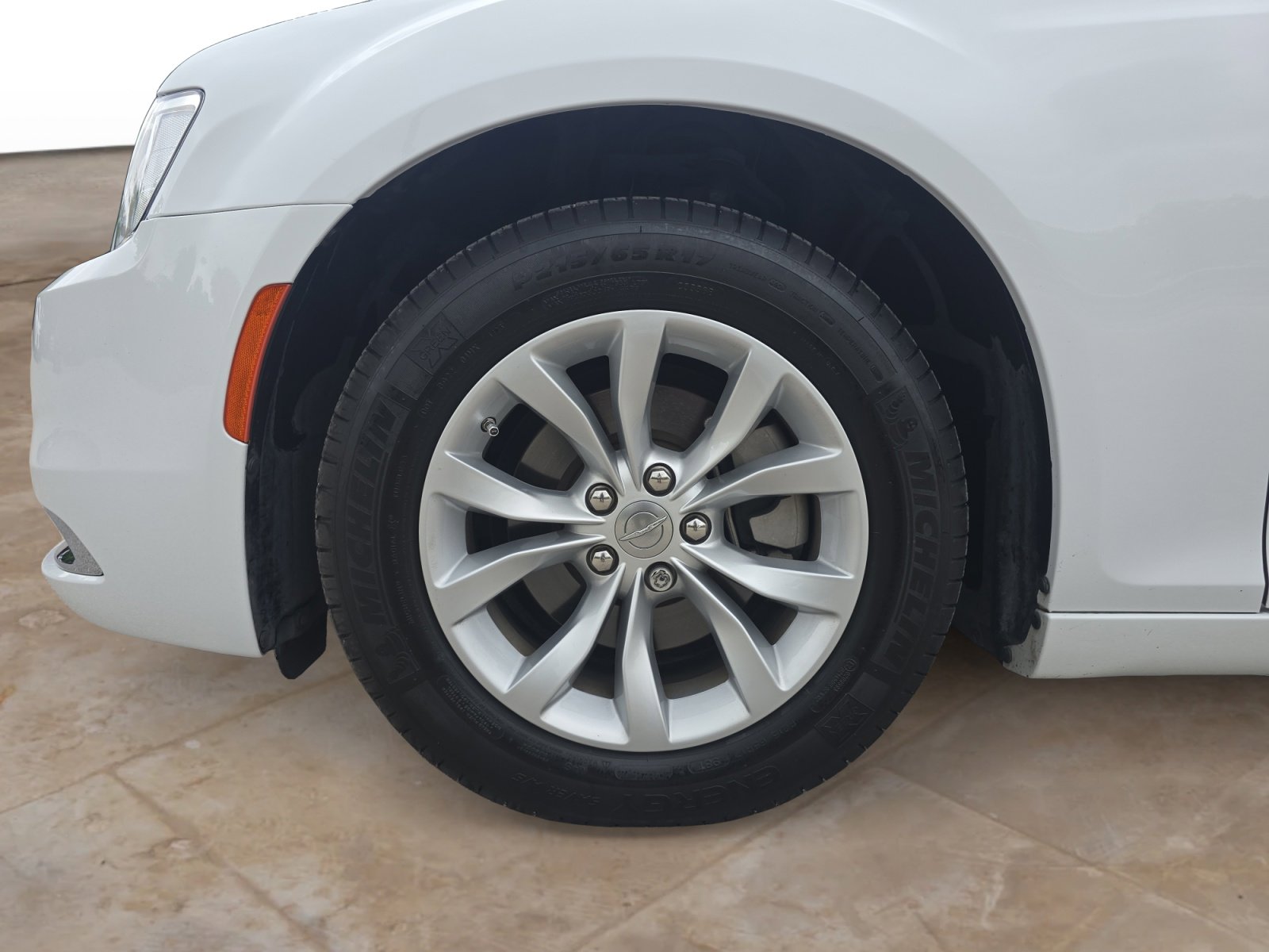Used 2023 Chrysler 300 Touring RWD image 26