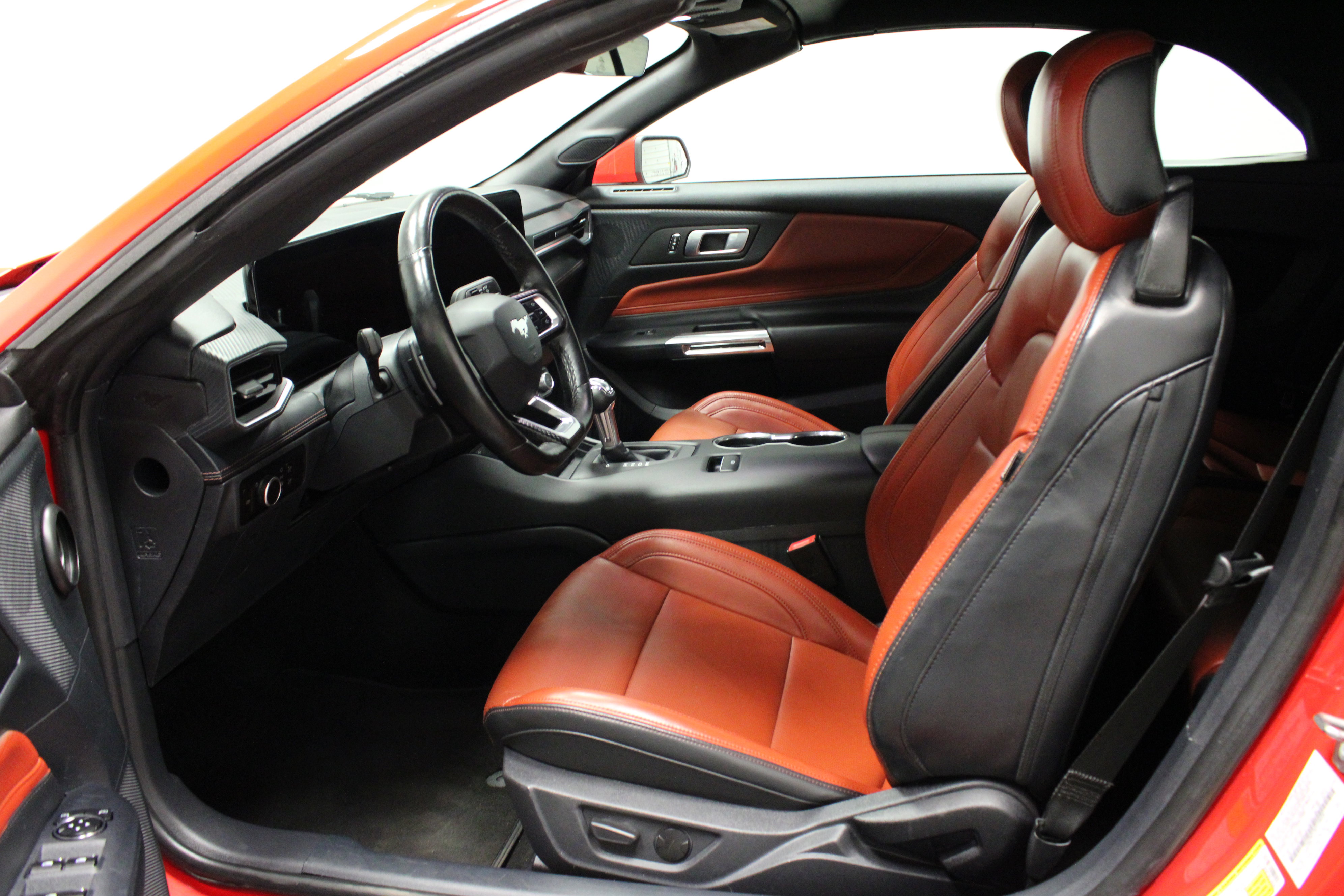 Used 2024 Ford Mustang GT Premium image 30