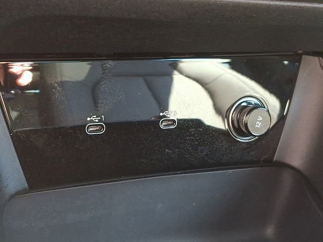 Used 2025 Audi A6 e-tron Premium w/ Ultra Package image 28