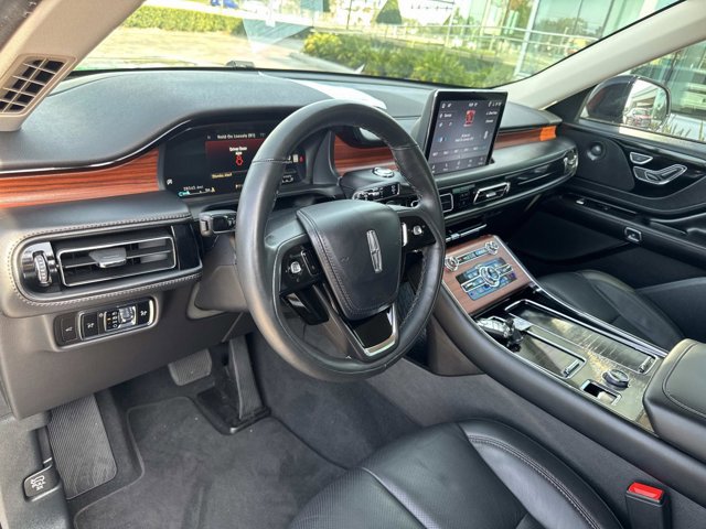 Certified 2024 Lincoln Aviator Reserve w/ Equipment Group 201A image 16