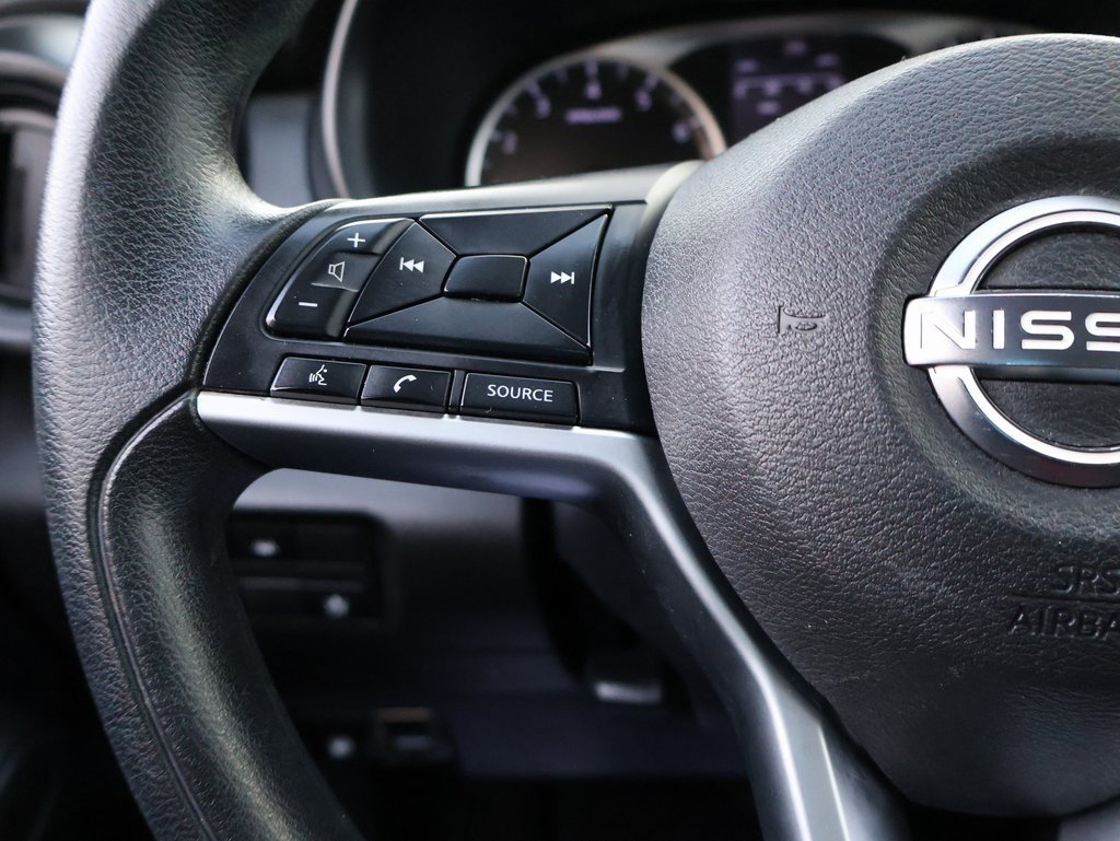 Used 2022 Nissan Kicks S image 34