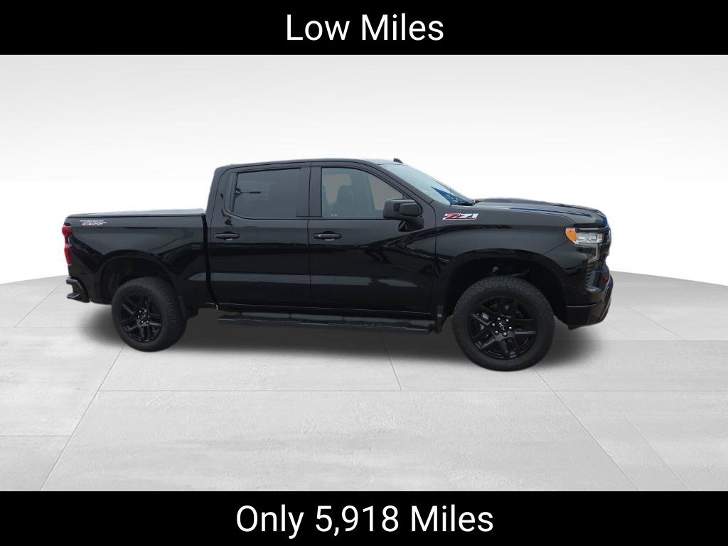 Used 2022 Chevrolet Silverado 1500 LT Trail Boss w/ Protection Package AWD/4WD image 2