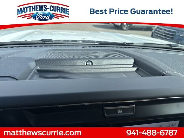 New 2026 Ford F250 Lariat w/ Black Appearance Package image 21