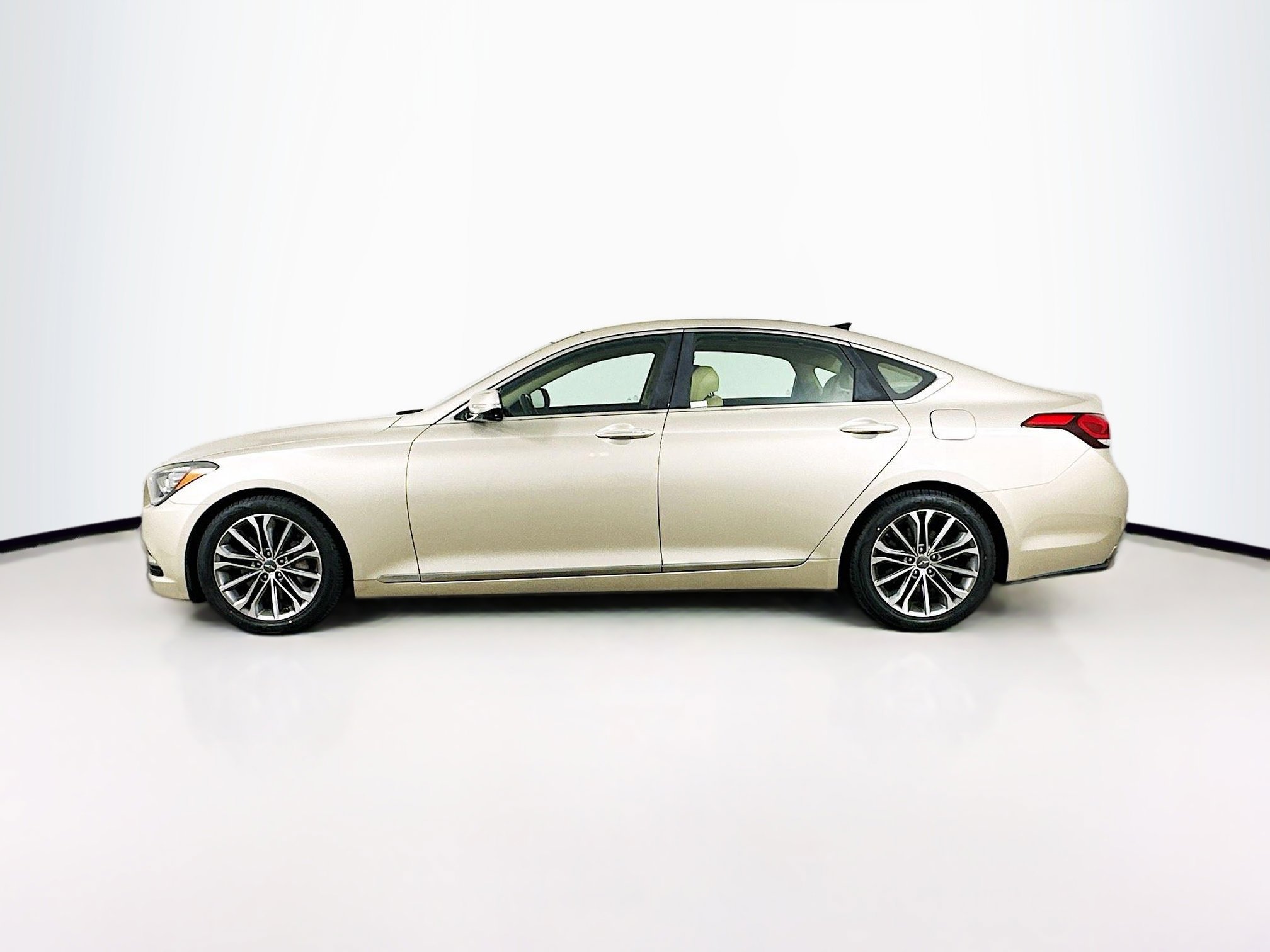 Used 2015 Hyundai Genesis 3.8 w/ Option Group 03 RWD image 4