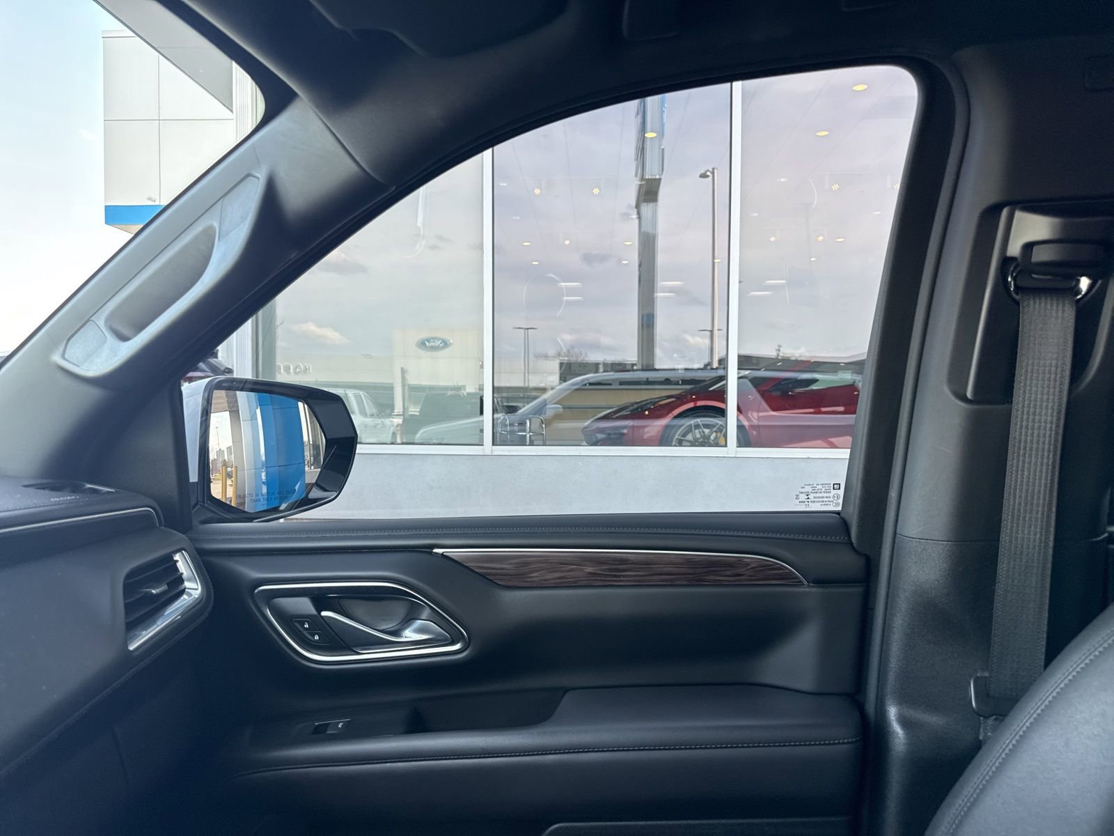 Used 2023 Chevrolet Suburban Z71 AWD/4WD image 29