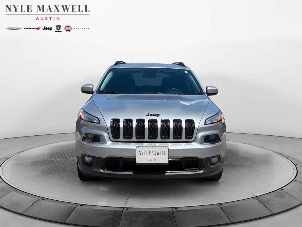 Used 2018 Jeep Cherokee Latitude w/ Altitude Package FWD image 18