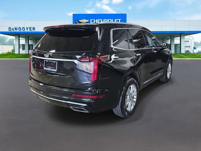 Used 2025 Cadillac XT6 Luxury image 8