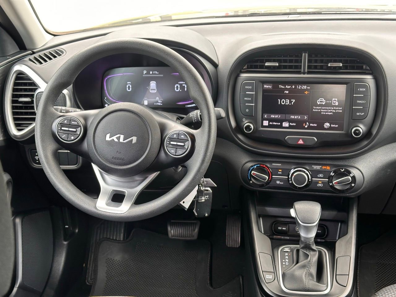 Used 2025 Kia Soul S image 17