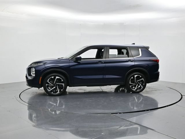 Used 2023 Mitsubishi Outlander SE FWD image 7