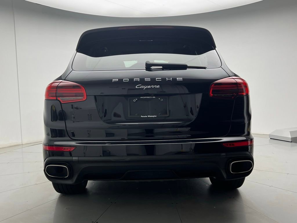 Certified 2018 Porsche Cayenne Platinum Edition image 22