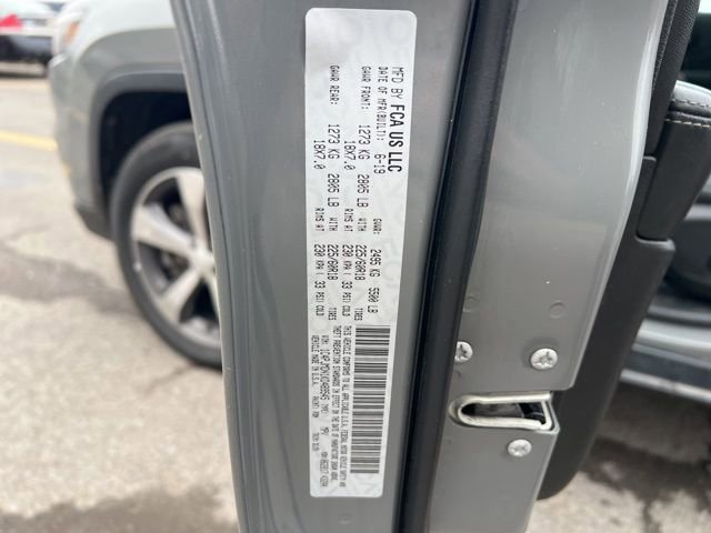 Used 2019 Jeep Cherokee Limited AWD/4WD image 22