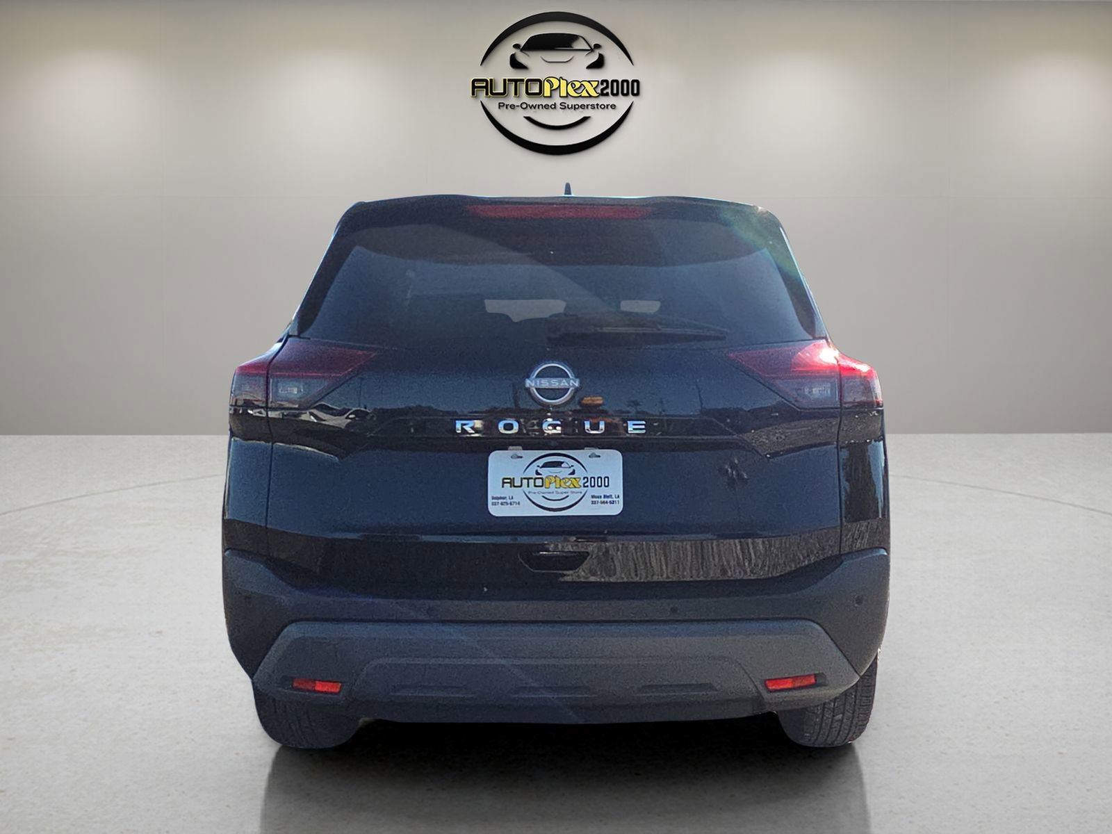 Used 2023 Nissan Rogue S FWD image 6