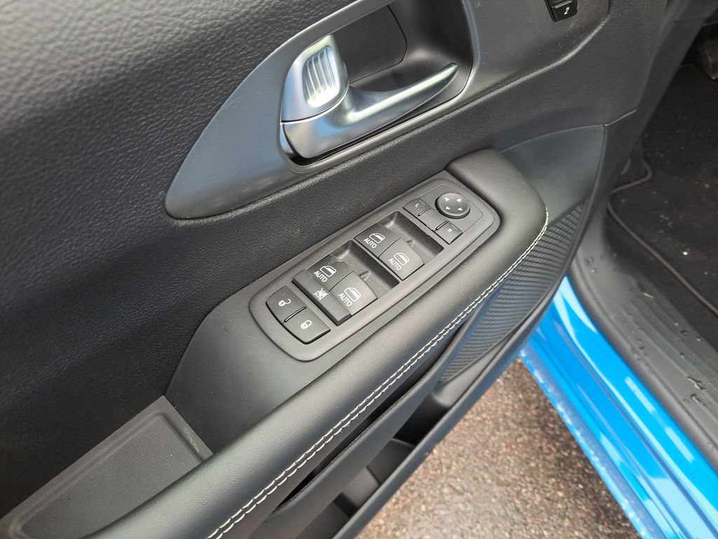 New 2026 Chrysler Pacifica Select w/ S Appearance Package image 20