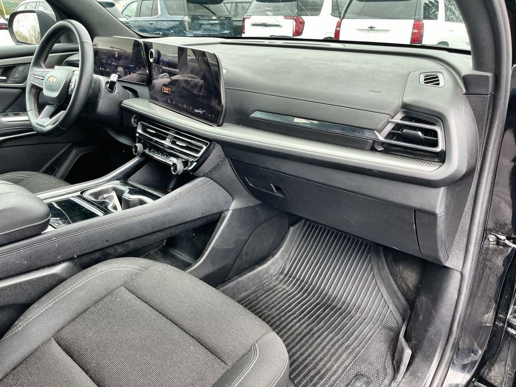 Certified 2024 Chevrolet Traverse LT image 27