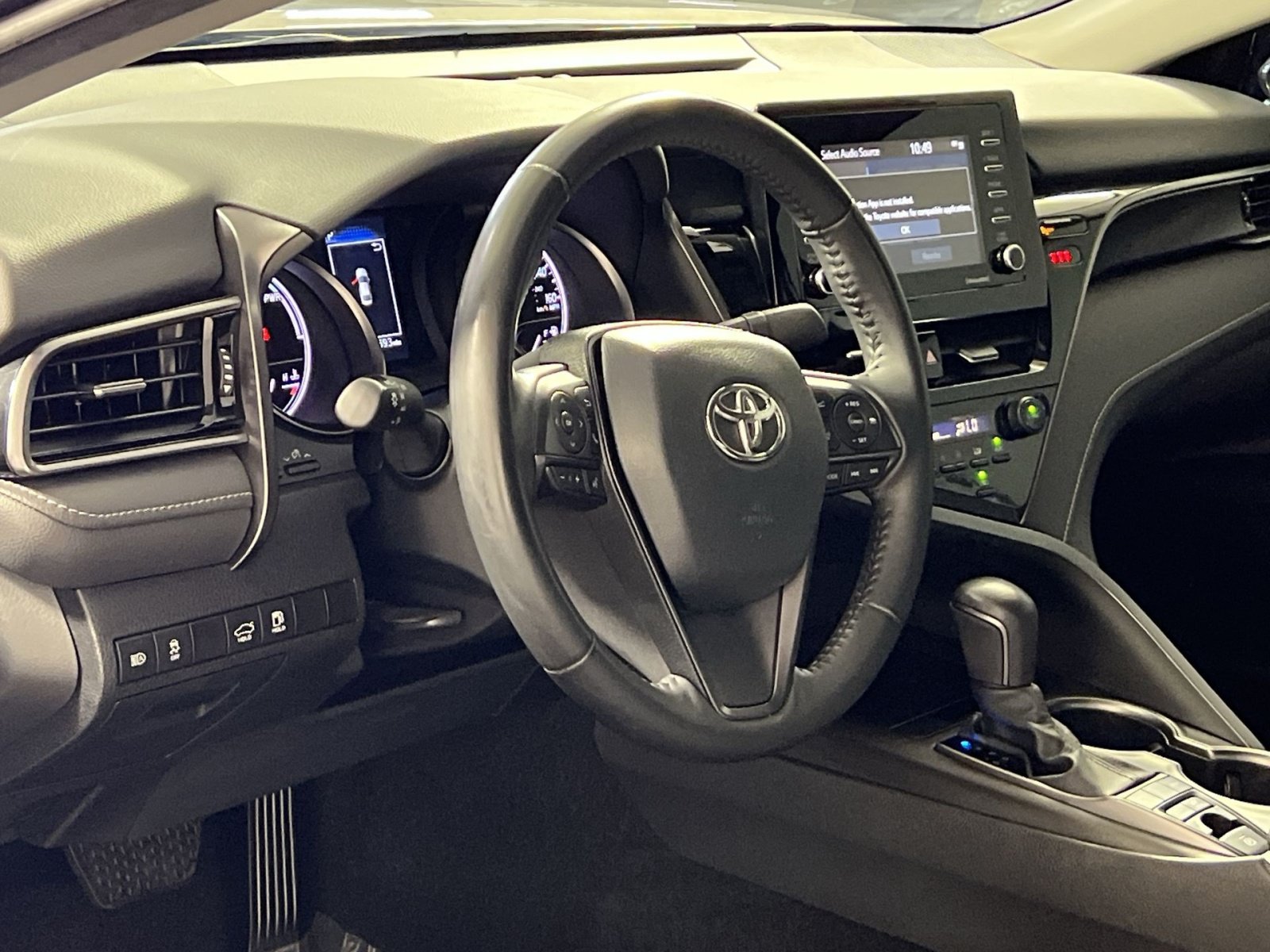 Used 2024 Toyota Camry SE FWD image 17