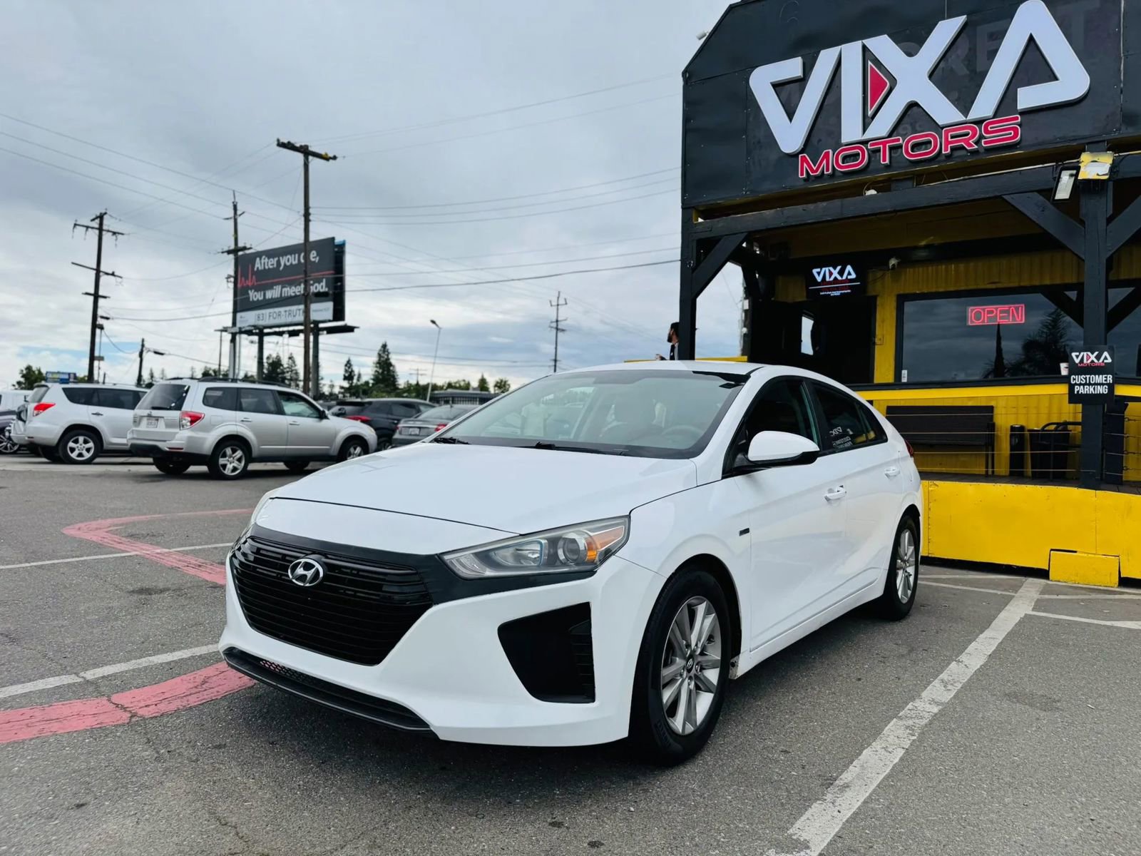 Used 2019 Hyundai Ioniq Blue image 1